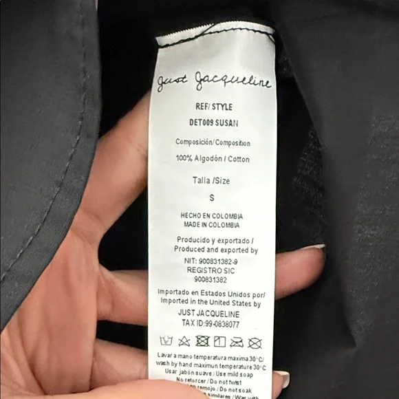 NWT Elegant Black Bow Blouse Sz Small - Picture 8 of 8